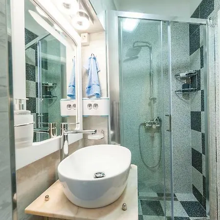 Fiora Appartement *